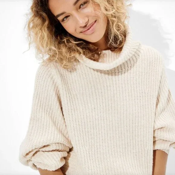 AERIE Chunky Knit Oversized Cowl Neck Sweater - Picture 2 of 9